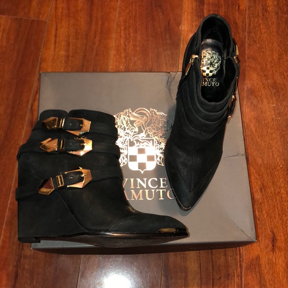 Vince camuto booties - Picture 1 of 3